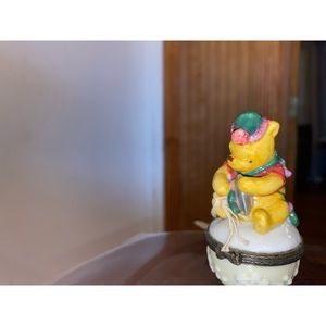 NWT Winter Winnie The Pooh Ring holder✨
